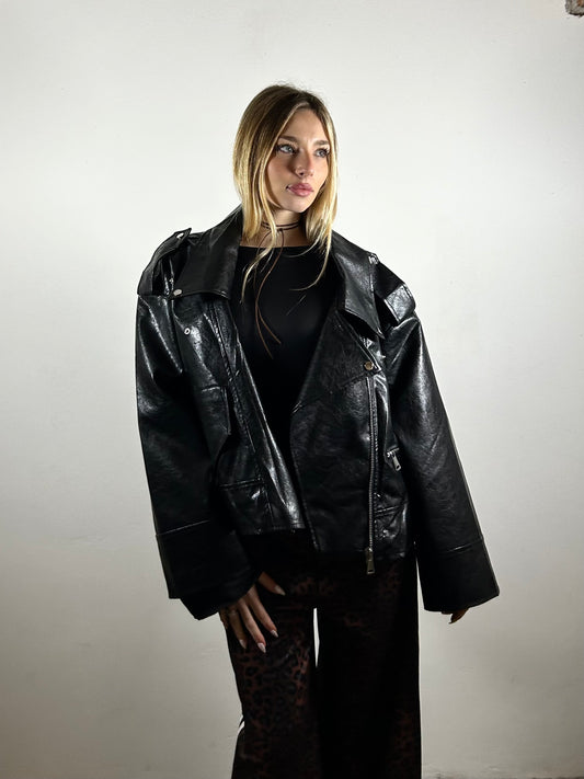 CHIODO OVERSIZE nero